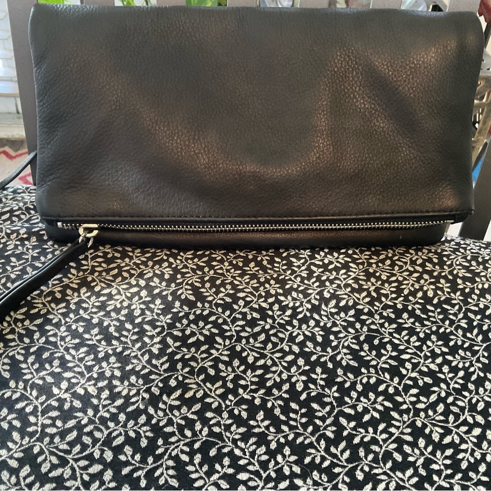 MARGOT PEBBLED LEATHER FOLD OVER BAG MULTIPLE ZIPPERS ADJUST CROSSBODY STRAP - Picture 5 of 12